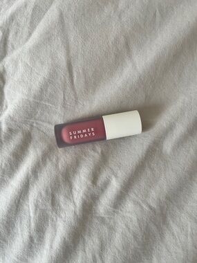 Summer Fridays Dream Lip Oil in “blush dreams”